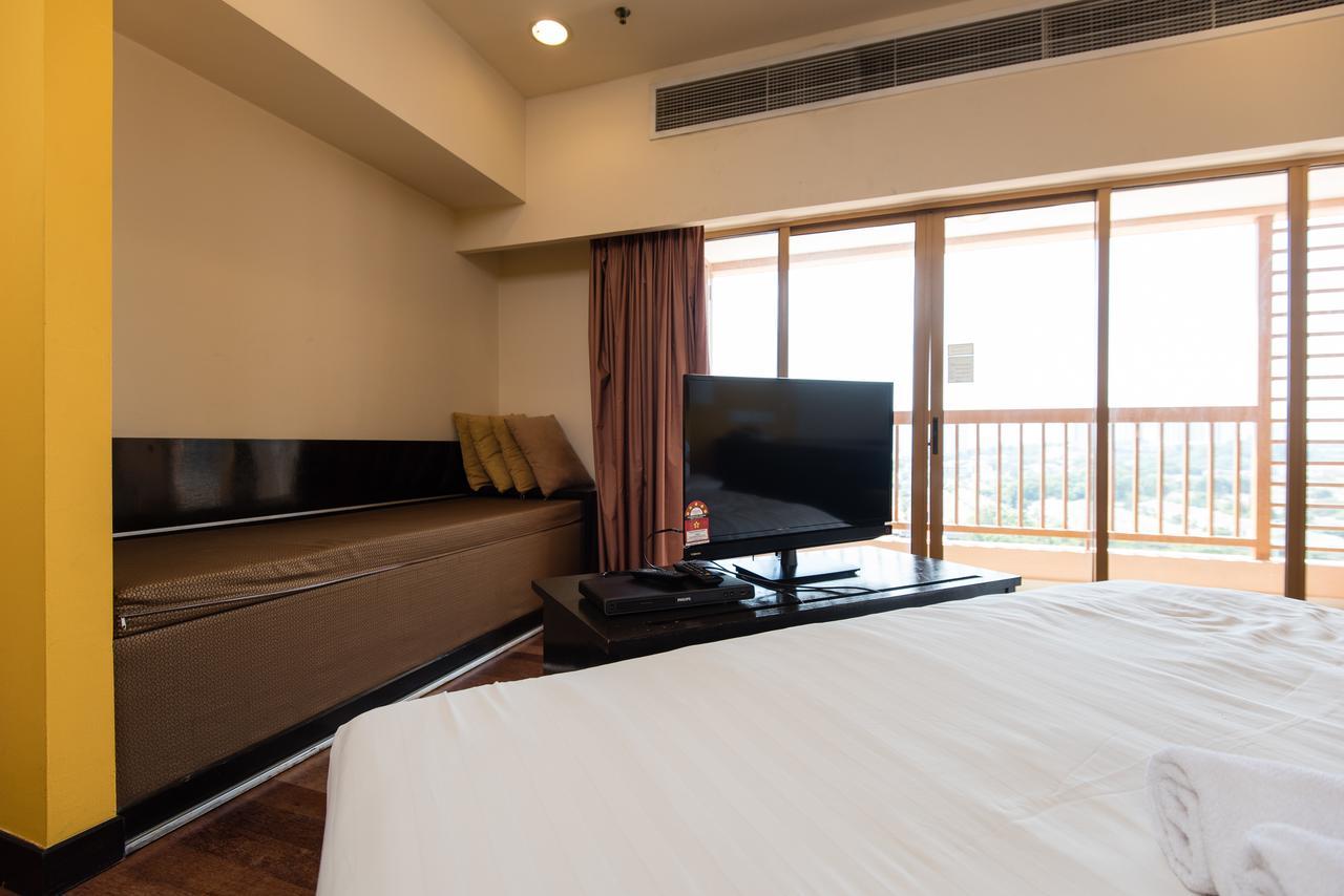 W Studio Resort Suites Петалинг-Джая Экстерьер фото