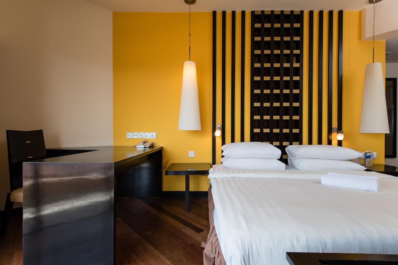 W Studio Resort Suites Петалинг-Джая Экстерьер фото