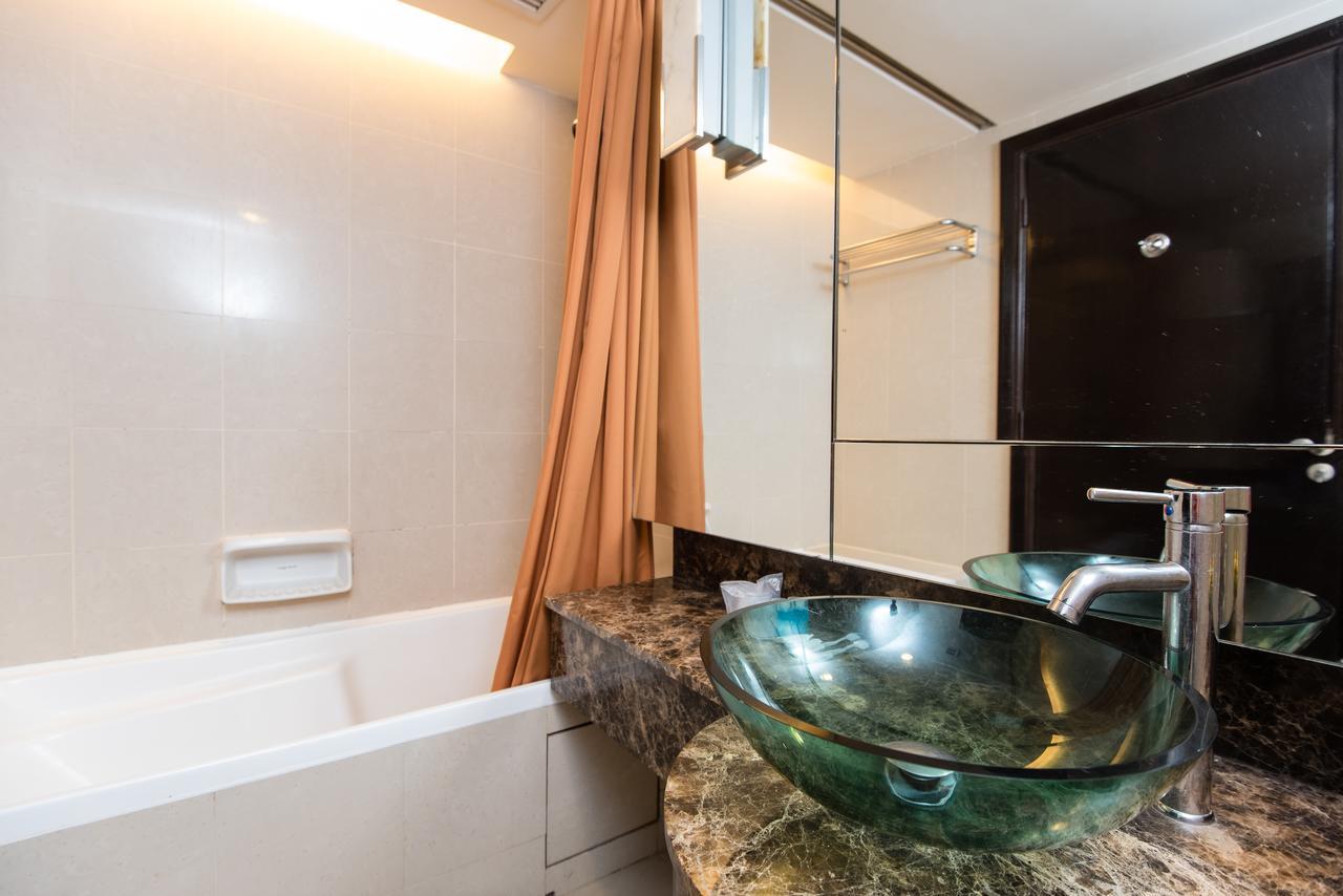 W Studio Resort Suites Петалинг-Джая Экстерьер фото