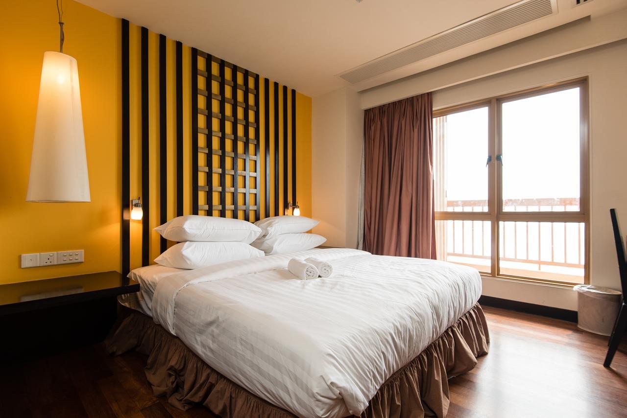 W Studio Resort Suites Петалинг-Джая Экстерьер фото